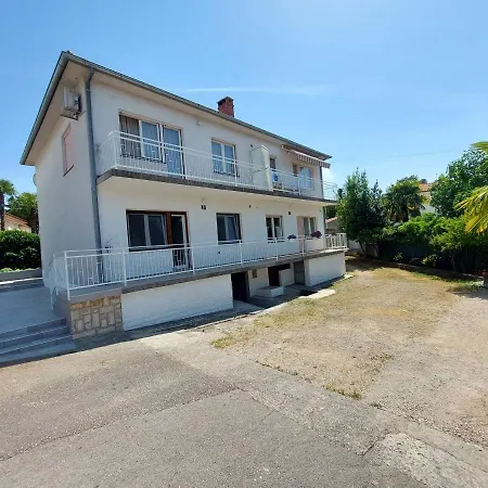 Marohnic Apartment